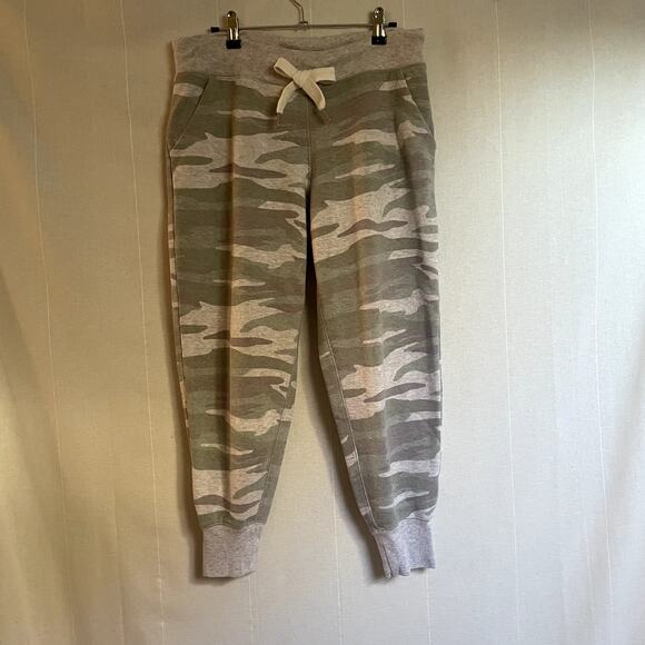 Aerie Camo Joggers Size Small Sportswear Streetwear Utility - Picture 1 of 5